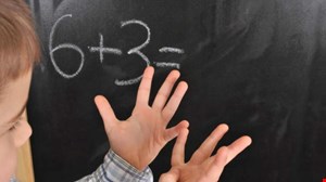 مقاله و مبانی نظری و پیشینه تحقیق سیرتحولی تاریخی اختلالات یادگیری